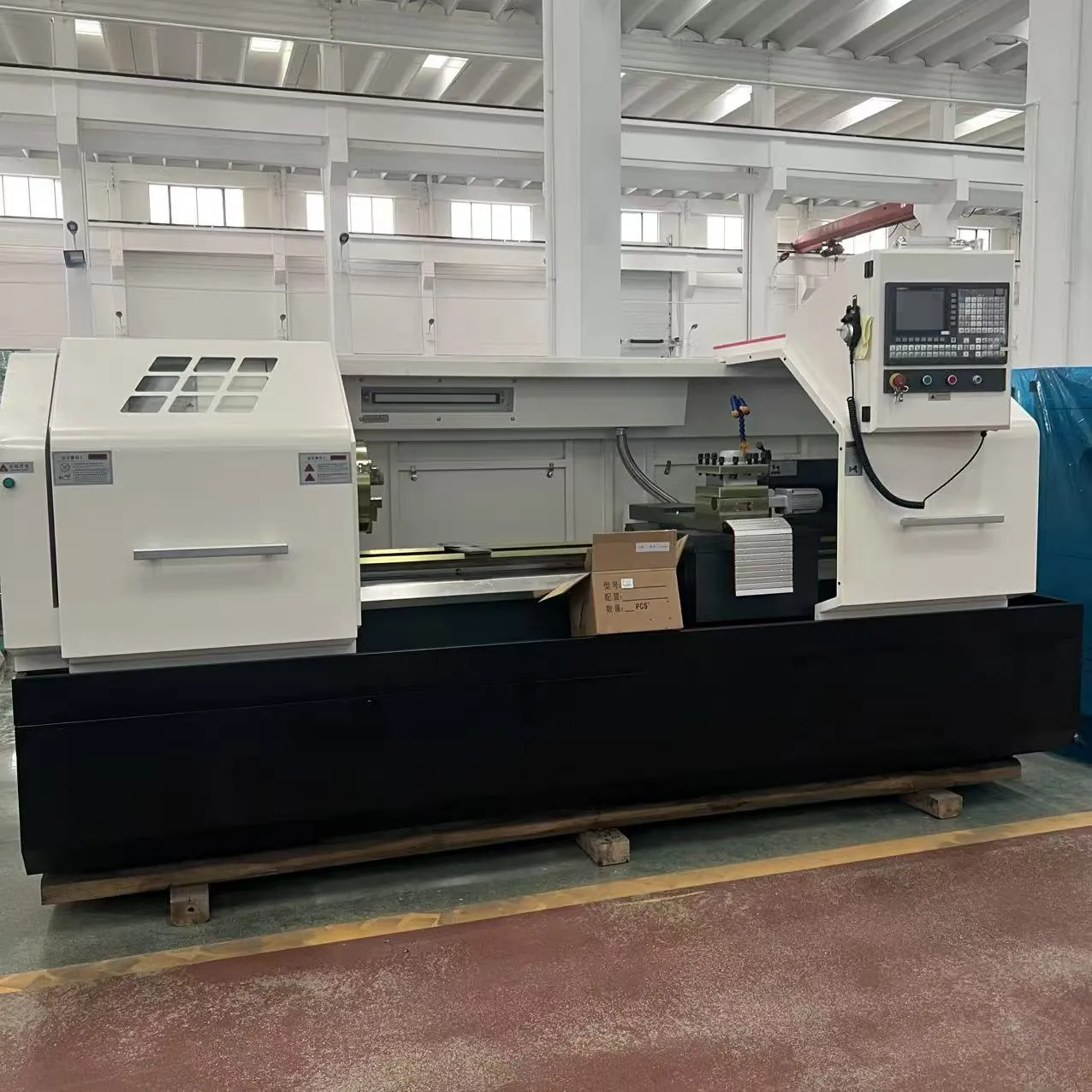 CK61100数控卧式车床
